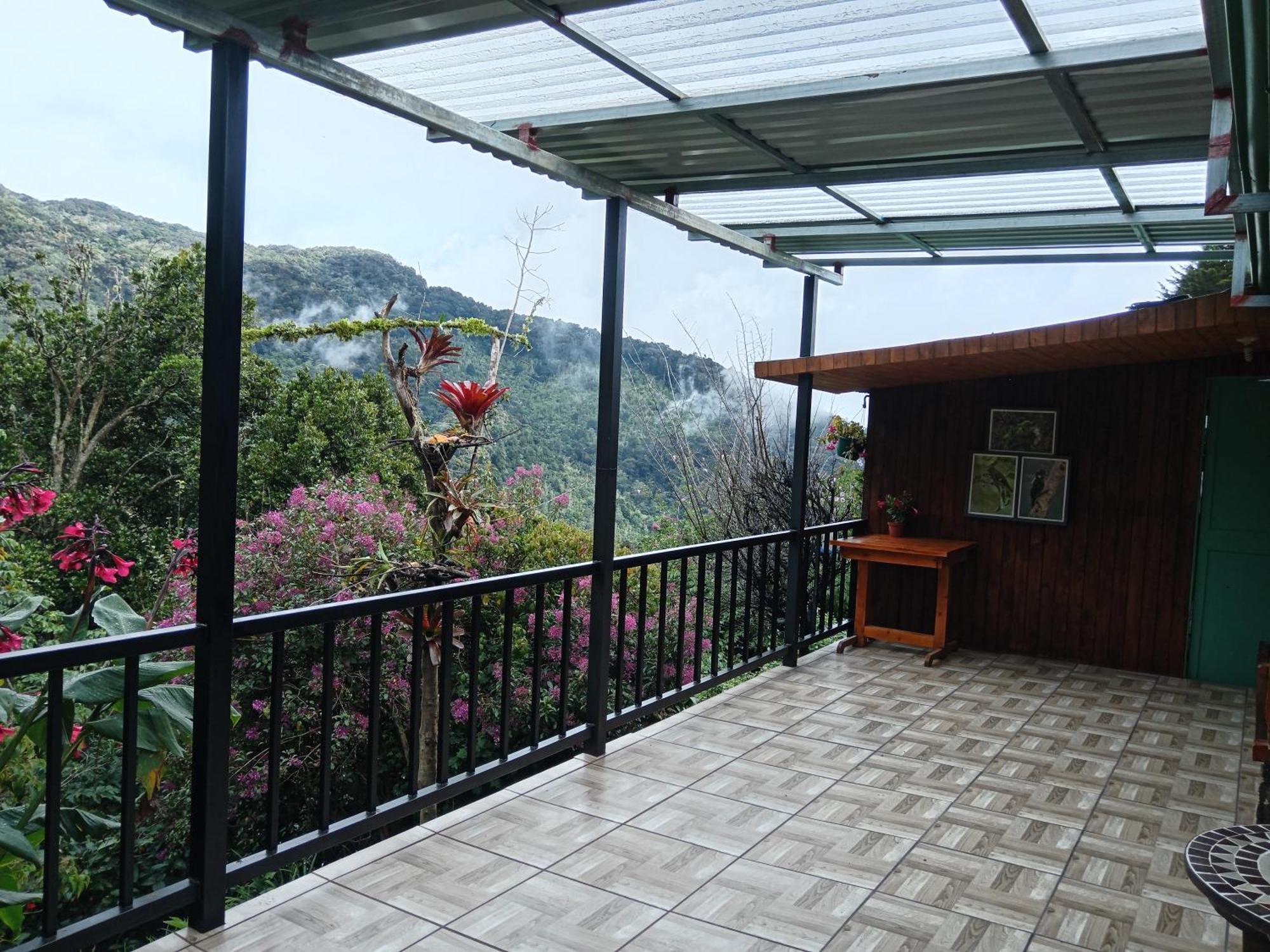 Miriam'S Quetzals Lodge San Gerardo de Dota Eksteriør billede
